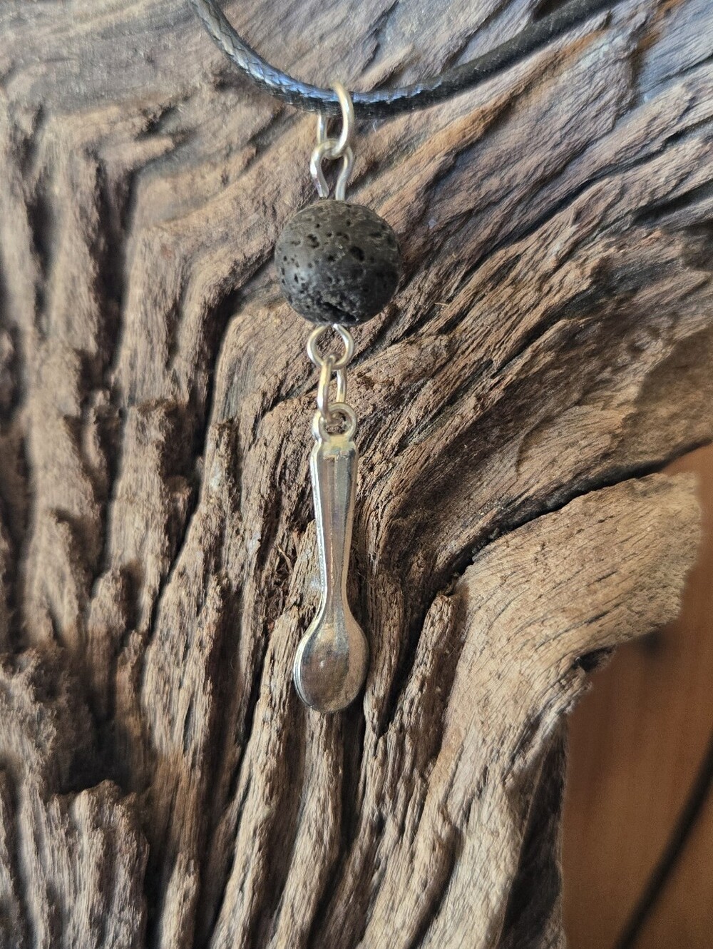 Spoon Aromatherapy Diffuser Necklace |